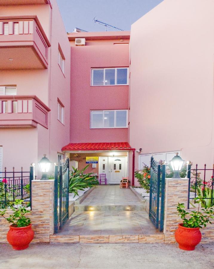 Margarita Αpartments Sea View Apartment Palaiochora Ngoại thất bức ảnh