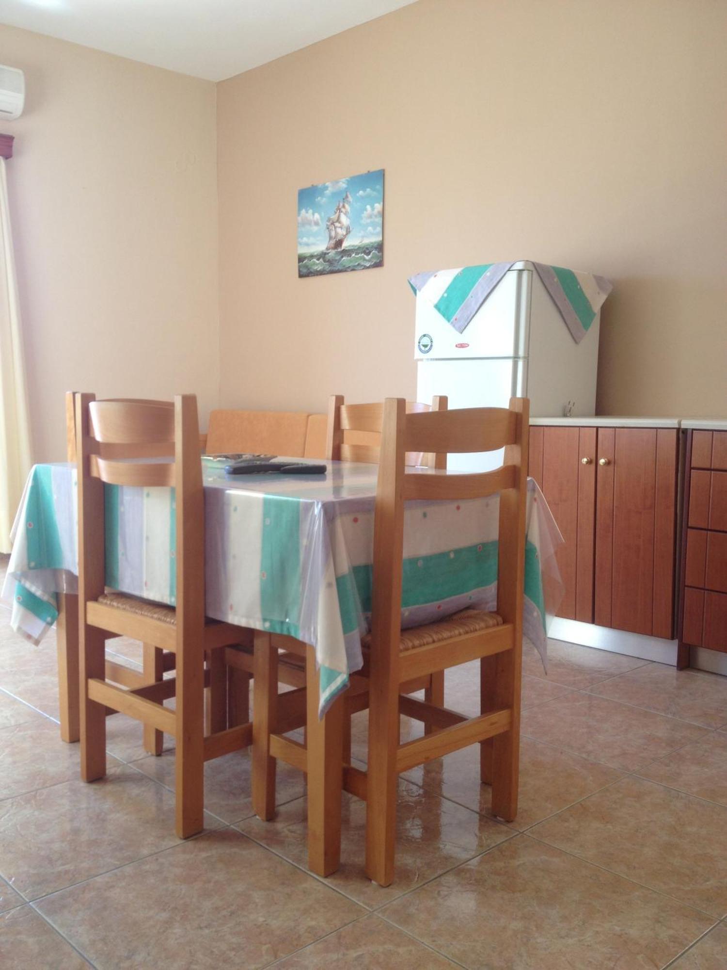 Margarita Αpartments Sea View Apartment Palaiochora Ngoại thất bức ảnh