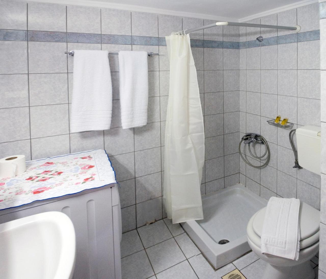 Margarita Αpartments Sea View Apartment Palaiochora Ngoại thất bức ảnh